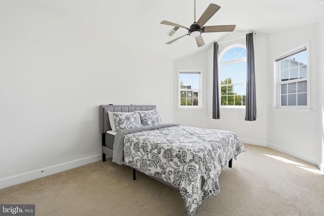 13940 GREENDALE DR, Woodbridge, VA 22191
