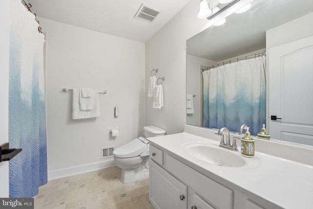 13940 GREENDALE DR, Woodbridge, VA 22191