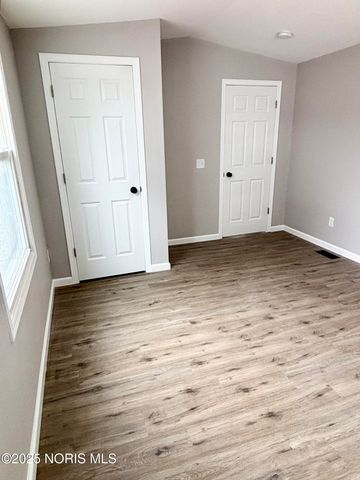 2745 Mechanic Street, Oregon, OH 43616