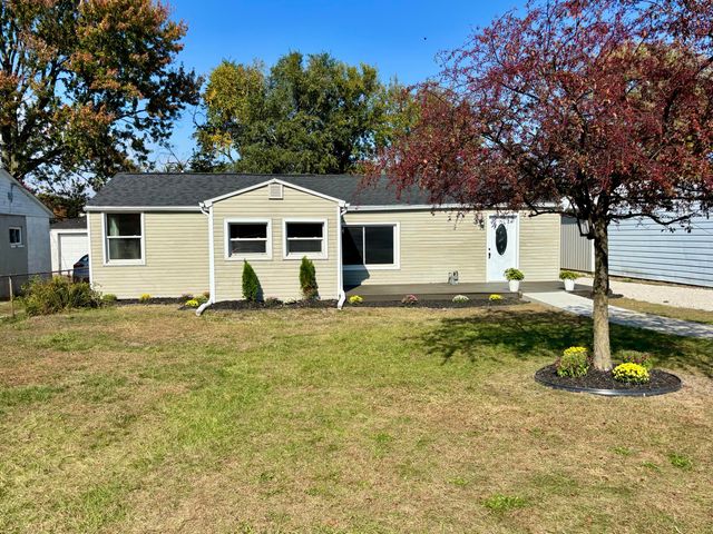 2745 Mechanic Street, Oregon, OH 43616
