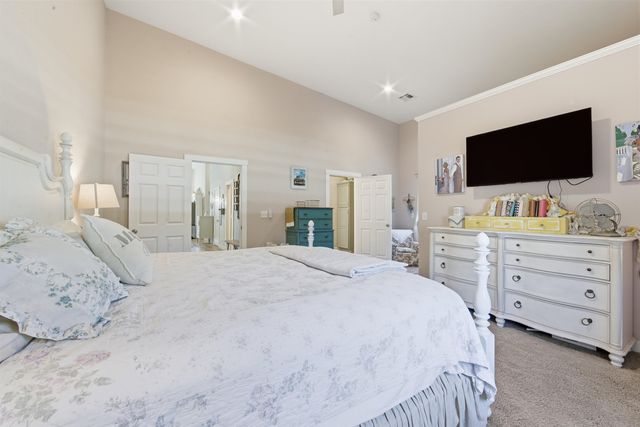 1370 N River Rd, Mulvane, KS 67110