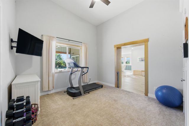 1370 N River Rd, Mulvane, KS 67110