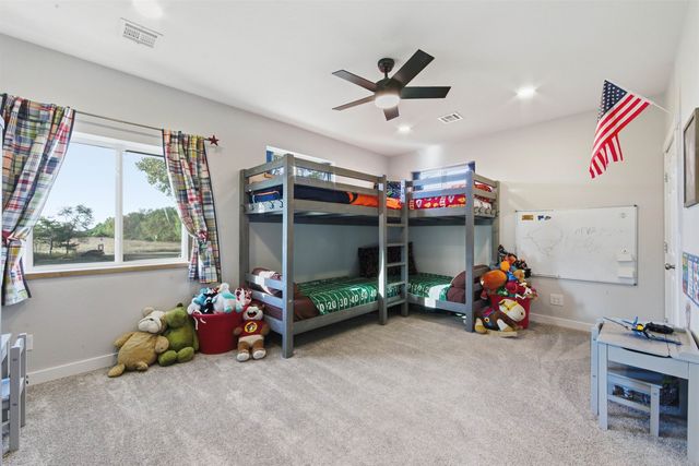 1370 N River Rd, Mulvane, KS 67110