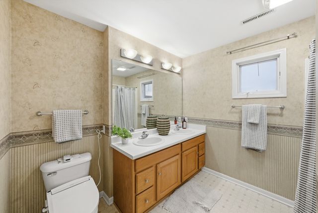 609 Shelley Avenue, Ames, IA 50014