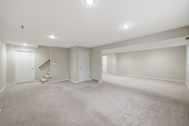 609 Shelley Avenue, Ames, IA 50014