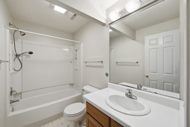 609 Shelley Avenue, Ames, IA 50014