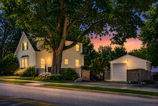 1212 Dean Street, St. Charles, IL 60174