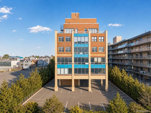 1434 110th Street 6E, College Point, NY 11356