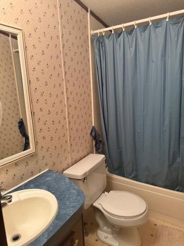 1061 Bo's Road, Summerton, SC 29148