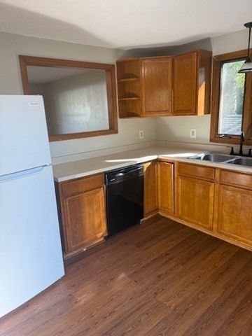 61 Glenmore St 61, Springfield, MA 01109