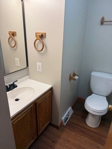 61 Glenmore St 61, Springfield, MA 01109