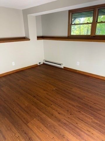 61 Glenmore St 61, Springfield, MA 01109