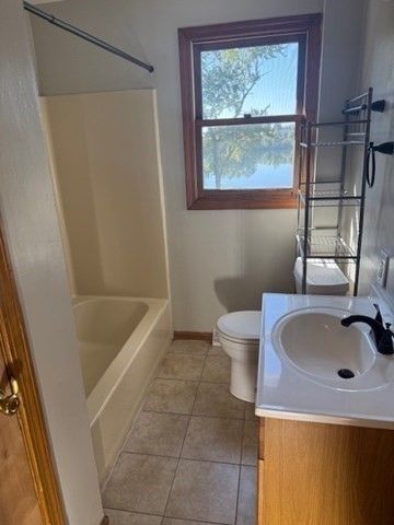 61 Glenmore St 61, Springfield, MA 01109