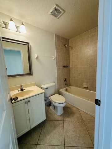 5313 SE Jennings Lane, Stuart, FL 34997