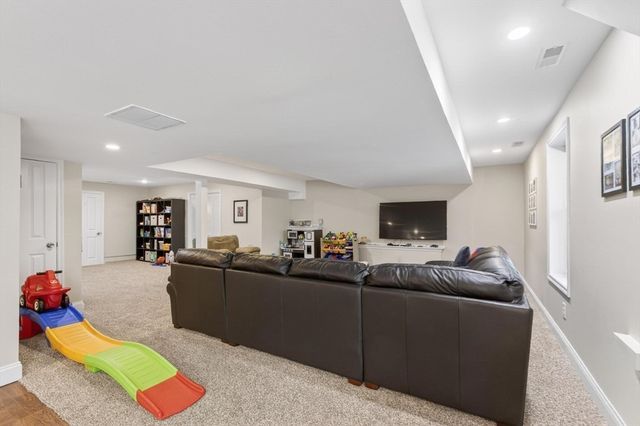 36 Empire Drive, North Andover, MA 01845