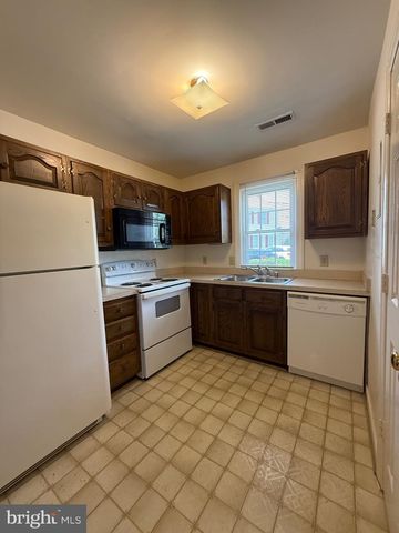 1446 KENMORE AVE, Fredericksburg, VA 22401