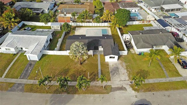 16232 SW 107th Ct, Miami, FL 33157