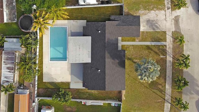 16232 SW 107th Ct, Miami, FL 33157