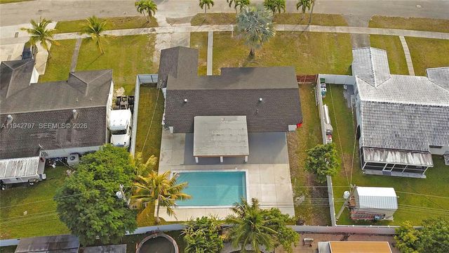 16232 SW 107th Ct, Miami, FL 33157