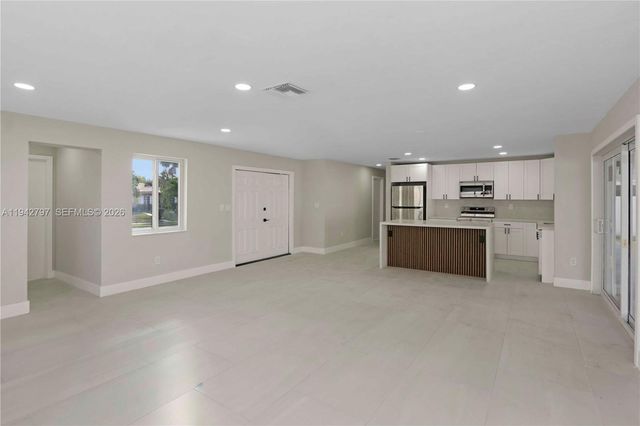 16232 SW 107th Ct, Miami, FL 33157