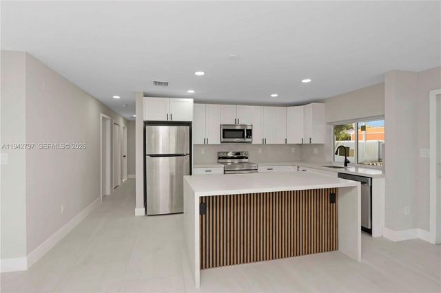 16232 SW 107th Ct, Miami, FL 33157