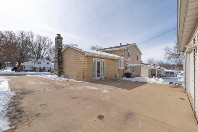 1191 Lindner Drive, Waterloo, IA 50701