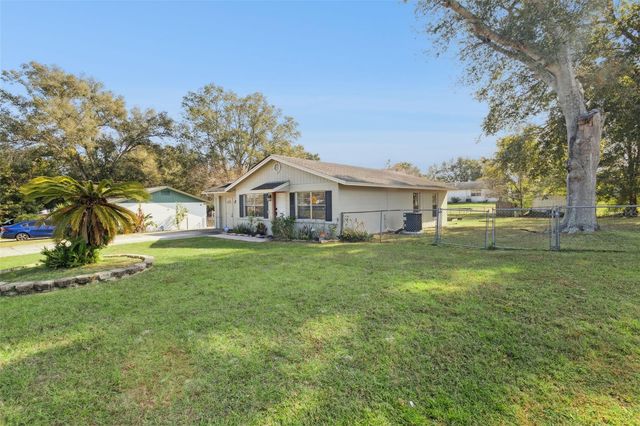 314 E PRIMROSE LANE, Lady Lake, FL 32159