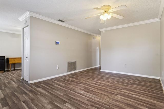 314 E PRIMROSE LANE, Lady Lake, FL 32159