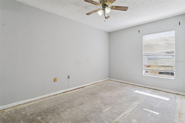 314 E PRIMROSE LANE, Lady Lake, FL 32159