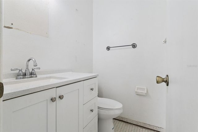 314 E PRIMROSE LANE, Lady Lake, FL 32159