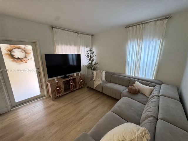 13926 SW 65th Ter 3, Miami, FL 33183