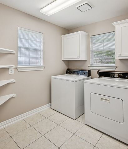 432 Beacon Hill Drive, Coppell, TX 75019