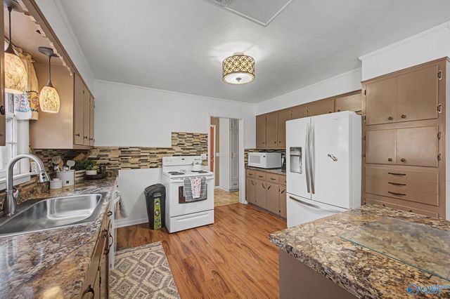 405 Sobotka Street, Hartselle, AL 35640