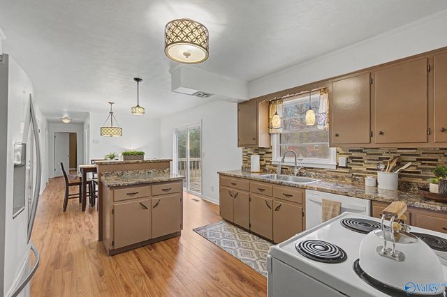 405 Sobotka Street, Hartselle, AL 35640