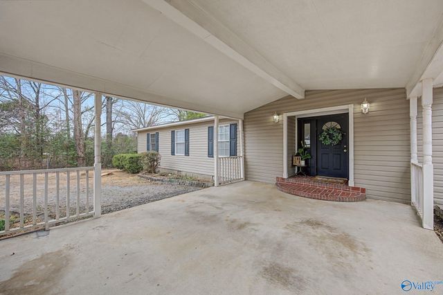 405 Sobotka Street, Hartselle, AL 35640