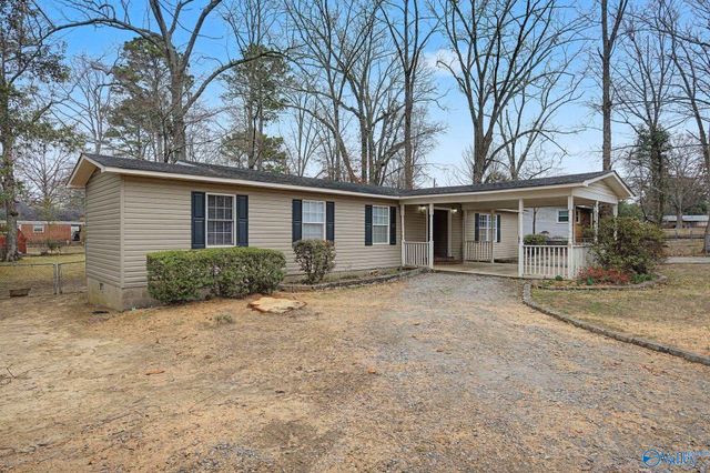 405 Sobotka Street, Hartselle, AL 35640