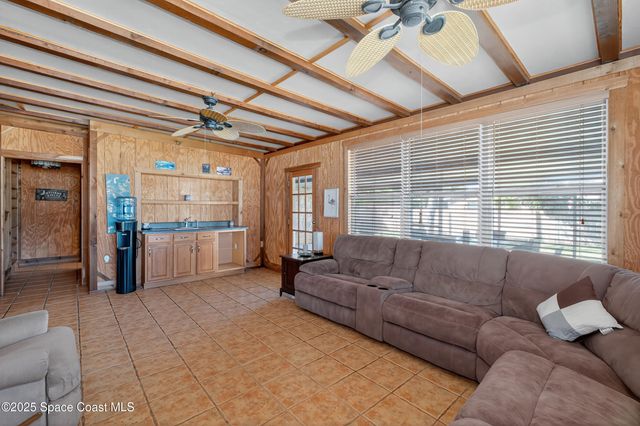853 Knecht Road NE, Palm Bay, FL 32905