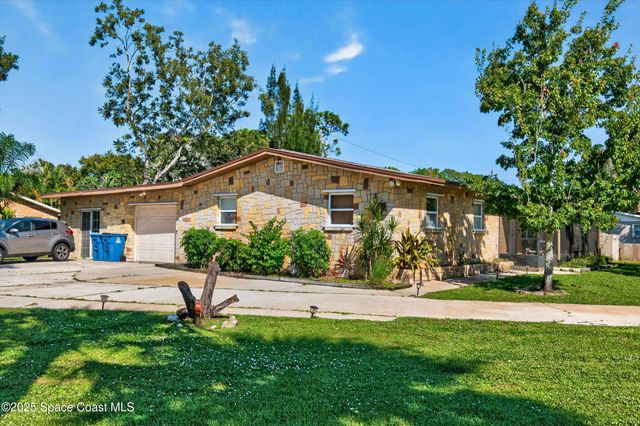 853 Knecht Road NE, Palm Bay, FL 32905