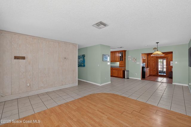 853 Knecht Road NE, Palm Bay, FL 32905