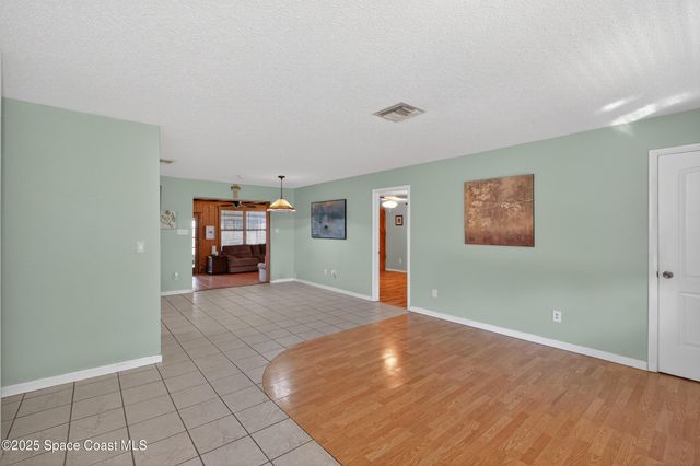 853 Knecht Road NE, Palm Bay, FL 32905