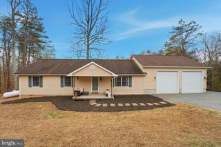14566 SNAKE CASTLE RD, Sumerduck, VA 22742