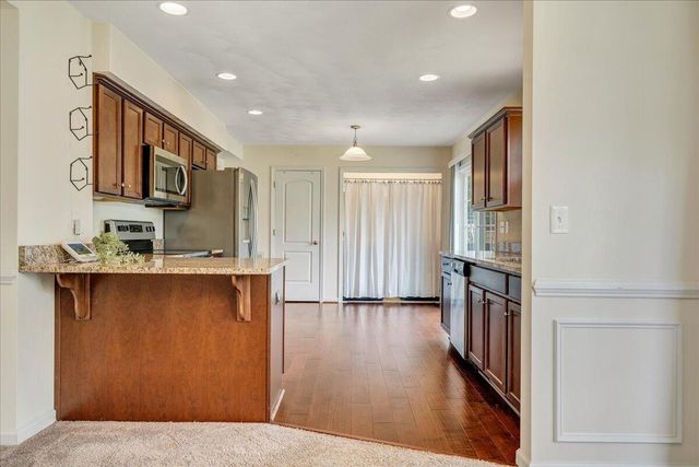 427 Cambridge Court RD, Vinton, VA 24179