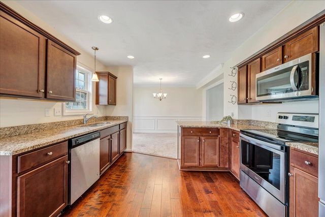 427 Cambridge Court RD, Vinton, VA 24179