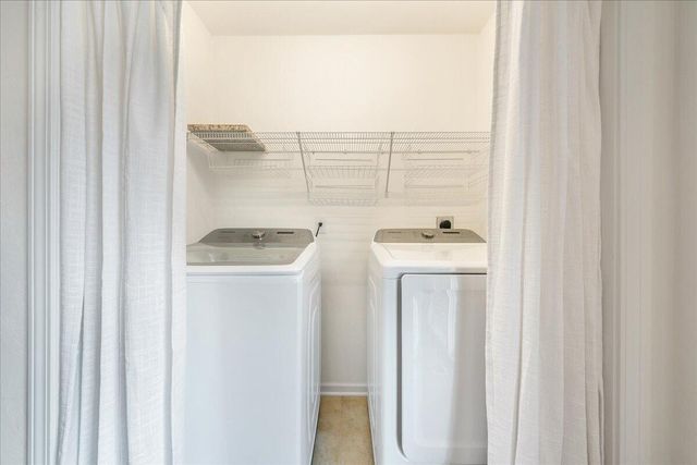 427 Cambridge Court RD, Vinton, VA 24179