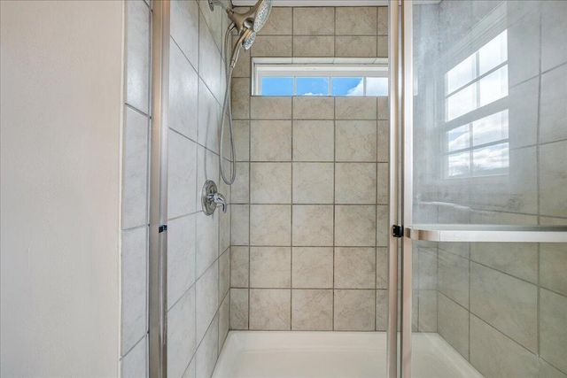 427 Cambridge Court RD, Vinton, VA 24179