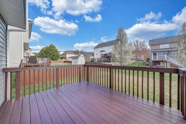 427 Cambridge Court RD, Vinton, VA 24179