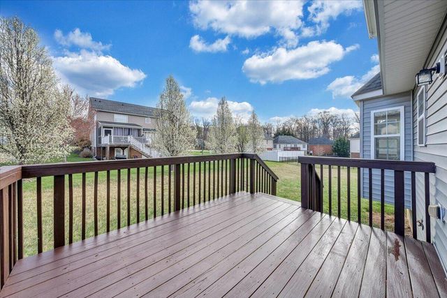 427 Cambridge Court RD, Vinton, VA 24179