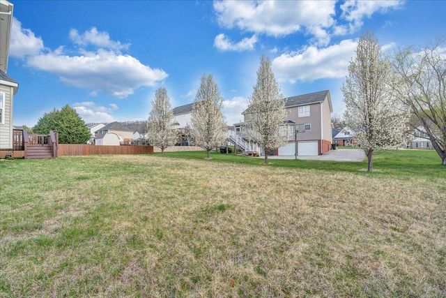 427 Cambridge Court RD, Vinton, VA 24179