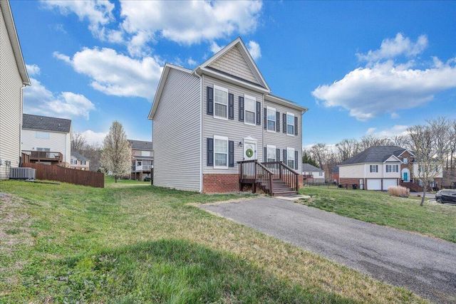 427 Cambridge Court RD, Vinton, VA 24179