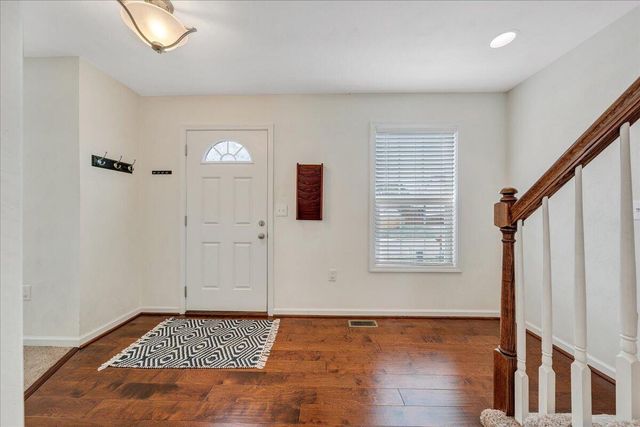 427 Cambridge Court RD, Vinton, VA 24179